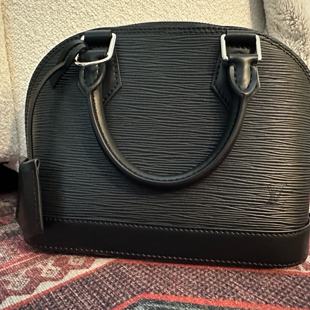 Louis Vuitton Alma BB - new